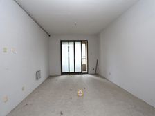 如果要观望,我建议你看完这个房子后再观望,一定不会让您失望!