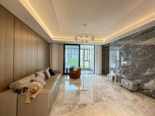 江皓府5室2厅3卫南朝向928.0万元/套出售