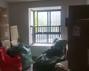 五江湾小区北区3室2厅2卫南朝向220.0万元/套出售