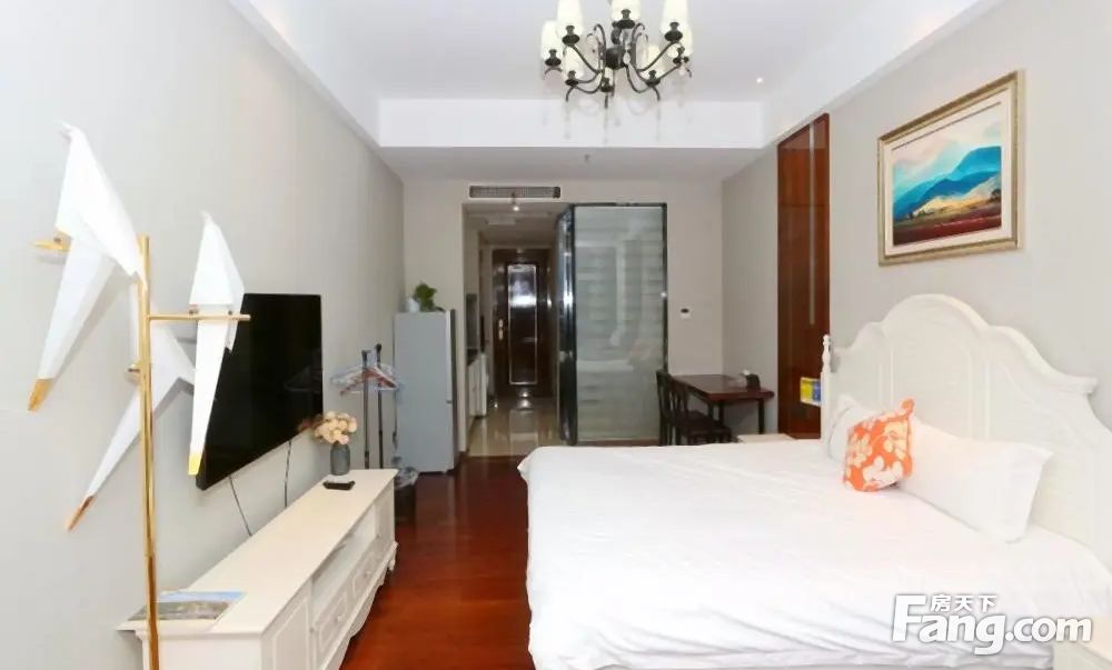 滨江奥体金铂湾,江景房,租金高,近交通方便,价可谈