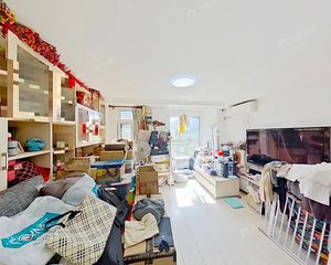 海淀北三环2007年商品房 正对小区花园 满五年一套看房方便