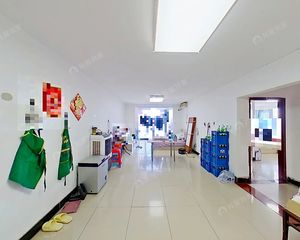 南四环花乡!地铁19号线新发地站!天伦锦城西南向三居!满五年