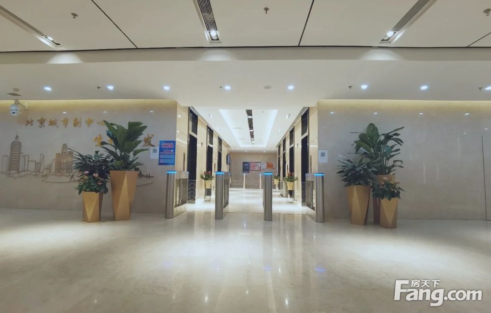 北关商务区丨6号线北关站丨世界侨商中心丨精装修