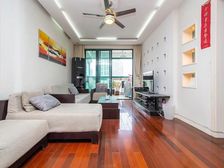 高区三房!05年小区,全天采光,视野开阔,看卢浦大桥!