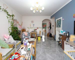 商圈力荐!九洲B区 装修时尚温馨南北向2居 享受阳光和安静