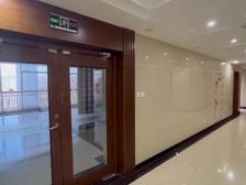 上岸地鉄口320平 556平写字楼丨配套餐厅健身房酒店会议