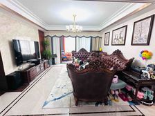 堇天府4室2厅3卫南朝向550.0万元/套出售