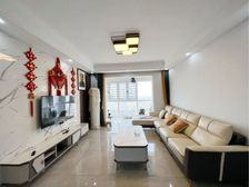 万泾花园产证83.6平 两房朝南 精装修 可拎包即住。。