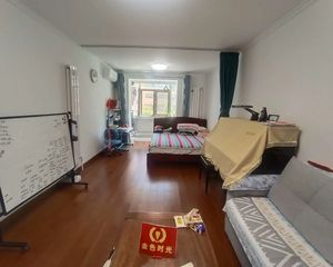 南北通透鼓楼东区1室1厅精装修