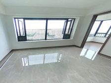 保利天悦三期4室2厅2卫南朝向330.0万元/套出售