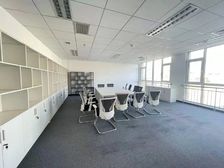 上岸地铁站口中关村智能工坊100平至800平出租,含水电发票