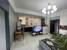 电梯房高楼层,南面视野开阔,采光充足