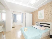 01年小区+电梯1房1厅+租金可达4500+朝南户型+可聊