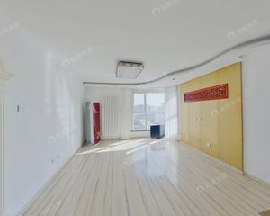 望京北京香颂三期全面格局两居室,三面采光,随时能看