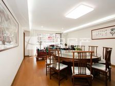 5室2厅雅世合金公寓