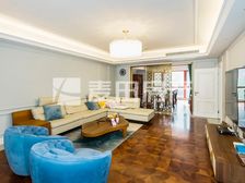 4室2厅蓝堡国际公寓北区