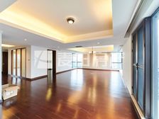 南北通透裘马都4室2厅精装修