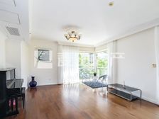 公园大道3室2厅精装修