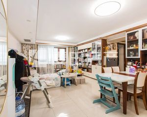 小营路5号3室2厅精装修
