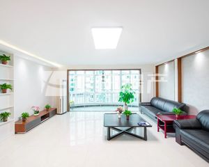 4室2厅世纪城三期翠叠园