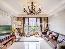 3室2厅润枫水尚西区