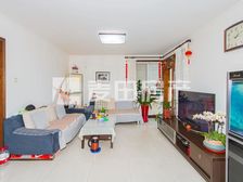 远见名苑2室1厅精装修