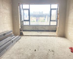 上叠!华建乾院 151.5平3居 南北向毛坯 随时签约
