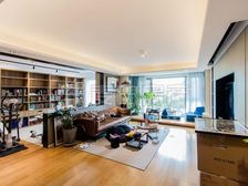 龙湾别墅4室2厅精装修 有钥匙 位置好 可谈价 ISBN