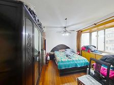 满五一套电梯房高区大客厅面积大,业主诚意出售,不得不忍痛割爱