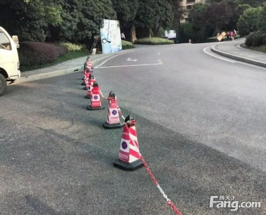 小区相关图