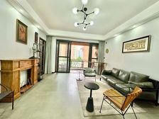 凯旋新世界 3 房 171.75 方 品质小区 环境优美