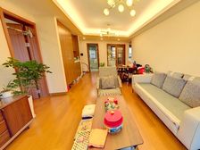 格兰郡庭3室2厅2卫南朝向305.0万元/套出售