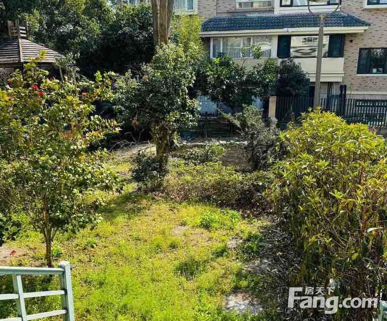 洪都花园别墅6室3厅25800平