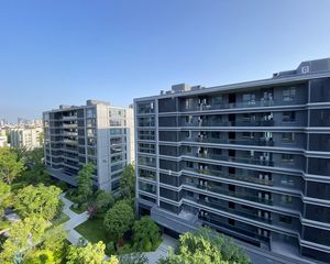 绿城·春熙潮鸣4室2厅3卫南朝向1100.0万元/套出售