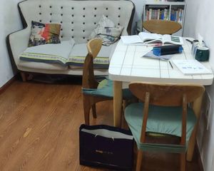 双梁小区2室1厅1卫南朝向135.0万元/套出售
