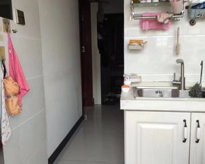 西山南里二层 1室1厅 南 精装