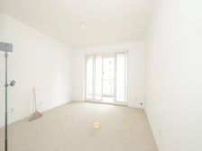 出门即是12号爱国路!板式南北通!业主诚心出售!随时看房!