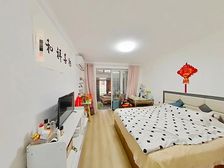 胶南小区精装修一室户,位置好,底楼出入方便,带天井