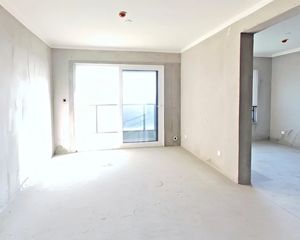 中梁壹号院3室2厅2卫南朝向180.0万元/套出售