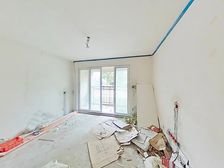 太湖mall对面,洋房社区,一梯两户,毛坯三房,伍相花园!