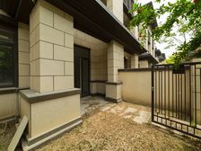 新出御河湾别墅纯毛坯 大院子 急卖 随时看房