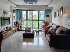 金湾华庭3室2厅2卫南朝向341.0万元/套出售