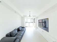 尹山湖 中海双湾花园一期 3房2卫 好楼层 全新装修 南北通