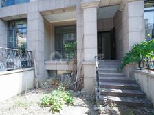 联排别墅!南花园50平左右!带露台