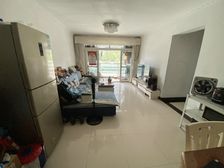 黄埔雅苑 2 房 75.74 方 繁华地段 交通便利