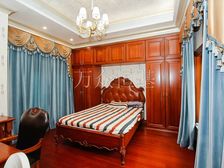 北辰红橡墅3室2厅精装修