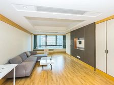 2015年入住商品房,封闭式管理,精装修,无遮挡!