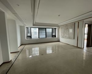 保利天悦3室2厅2卫南朝向350.0万元/套出售