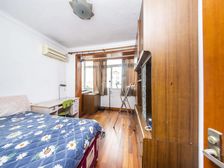 一梯两户 两房朝南户型 视野足采光好