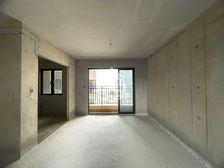 龙光玖誉城逸城 4房2厅110万